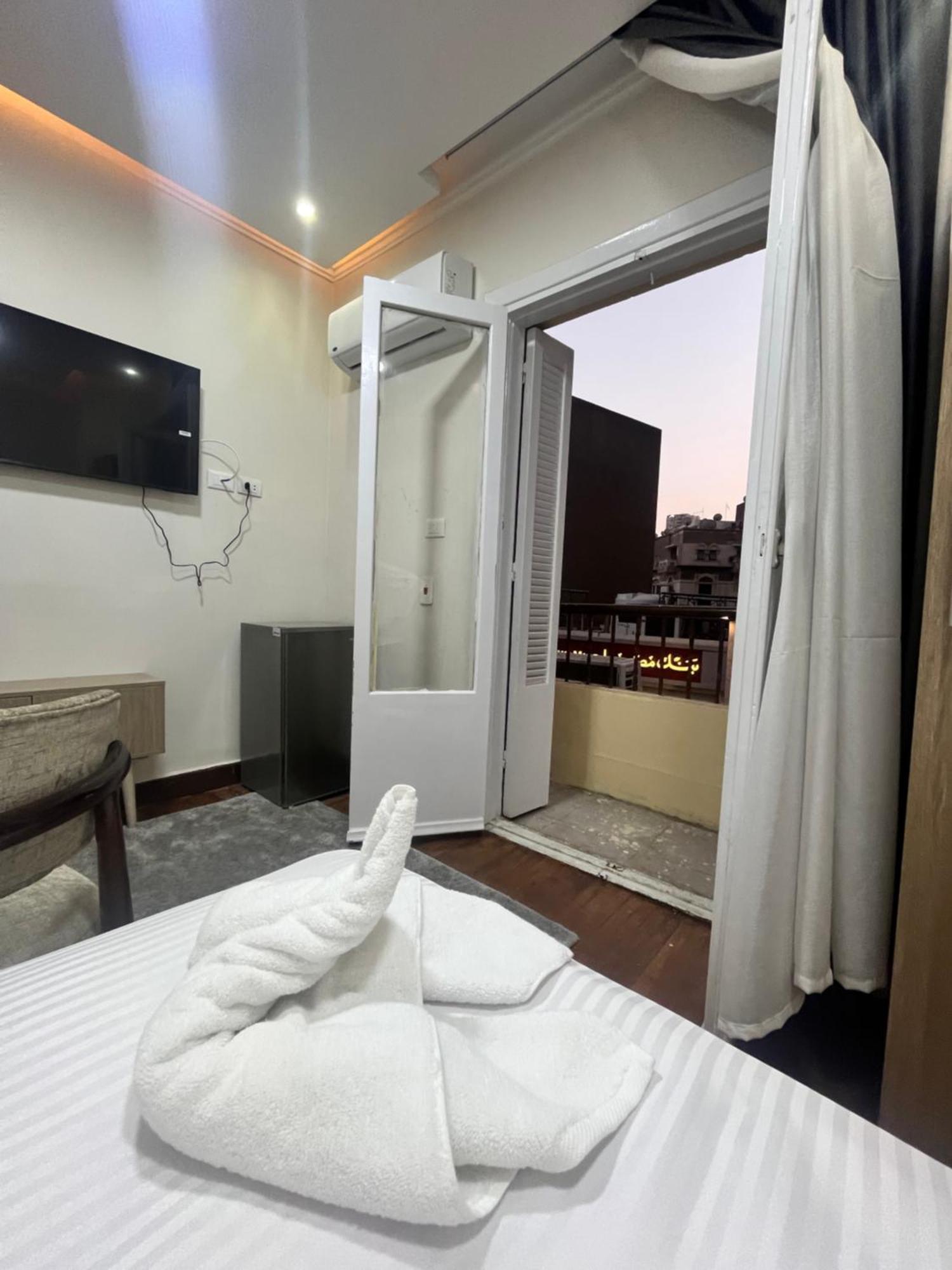 Triple Garden View Hotel Il Il Cairo Esterno foto